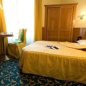 Zimmer mit Queensize-Bett
